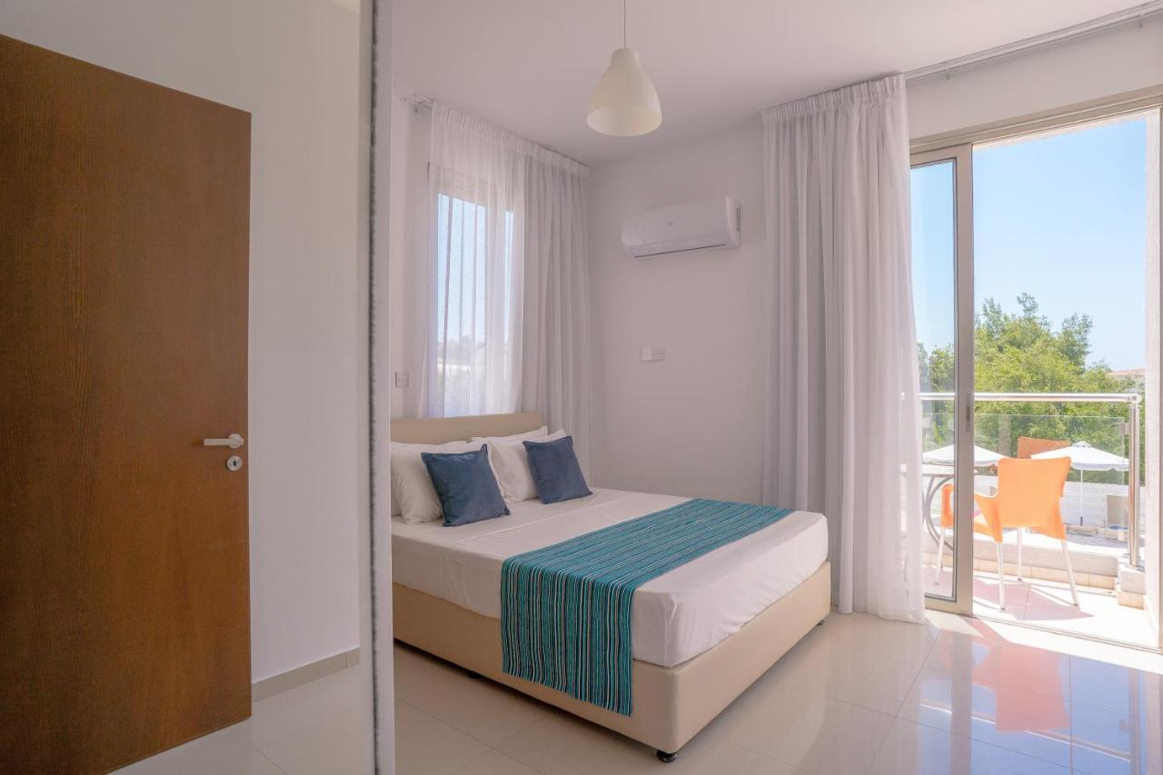 Oniros By Prestige Bookings Peyia Buitenkant foto